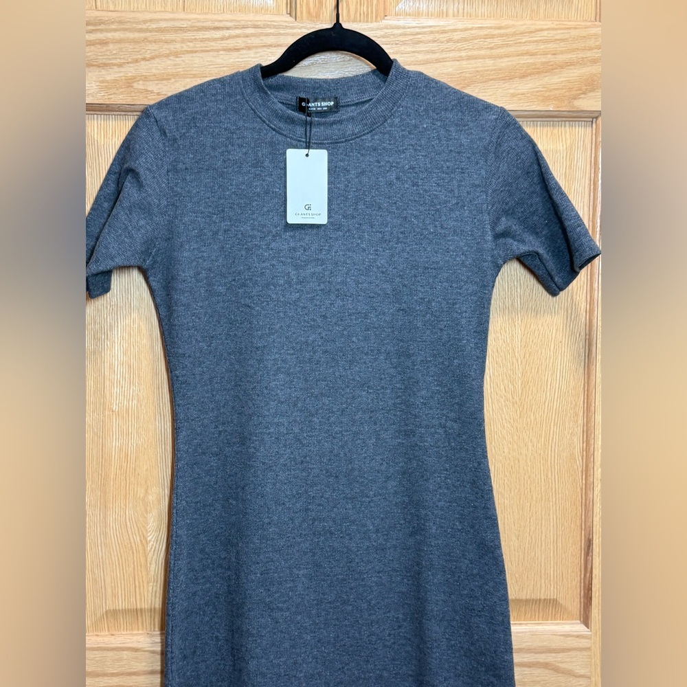 GI-ANTS SHOP Gray Ribbed Knit Midi Dress Short Sleeve Bodycon Size US 4 NWT - Picture 4 of 7